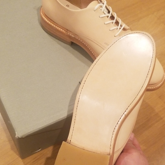 Unmarked hand crafted derby shoe.https://www.unmar - Picture 4 of 4